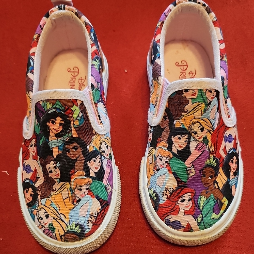 DISNEY PRINCESS CANVAS SLIP ON SNEAKERS 10